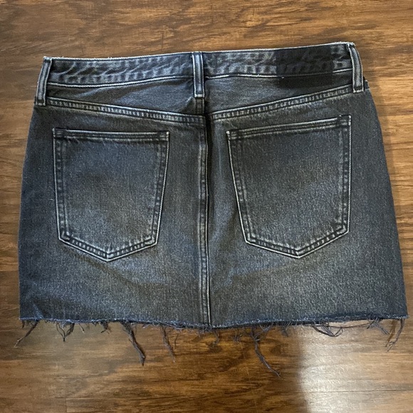 A&F Low Rise Micro Mini Skirt - Picture 2 of 4